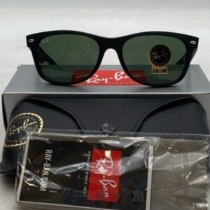 Ray-Ban Black Sunglasses